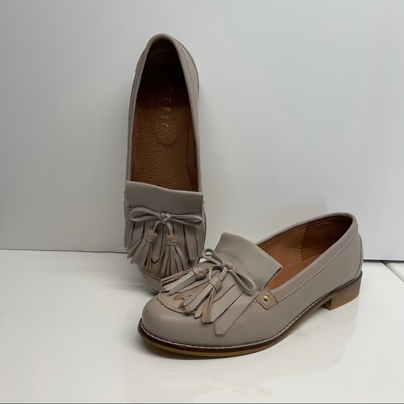 OFFICE GIRL Tassel Loafers. Sz 6 1/2.Nubuck - Picture 2 of 6
